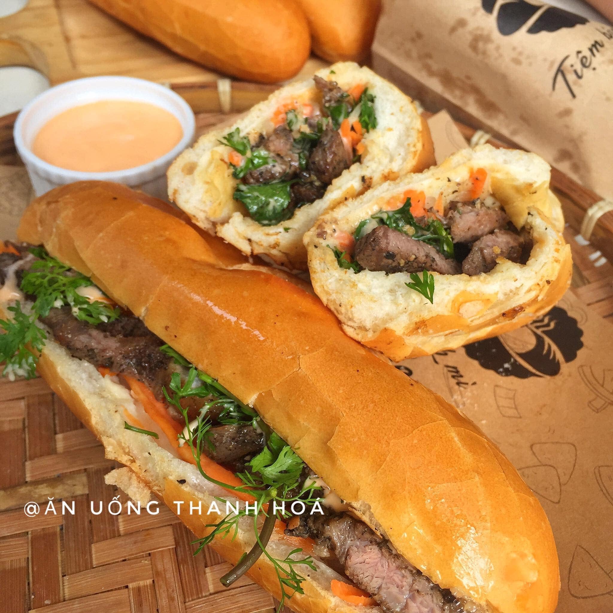 banh-mi-ngon-tai-thanh-hoa (1)