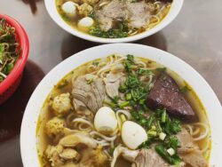 bún huế, bún bò huế, bún huế 68, bún huế chợ đông vệ, bún bò huế chợ đông vệ